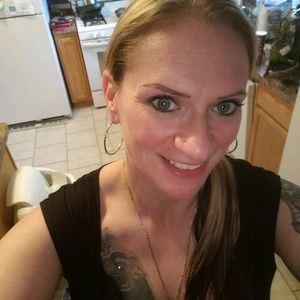 Meet your Posher, Corisa